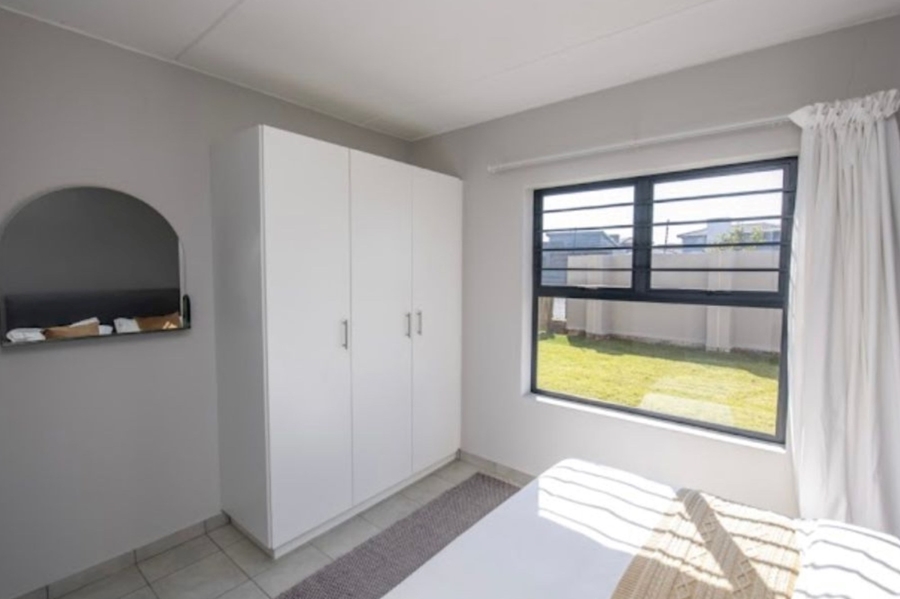 2 Bedroom Property for Sale in Parklands North Western Cape